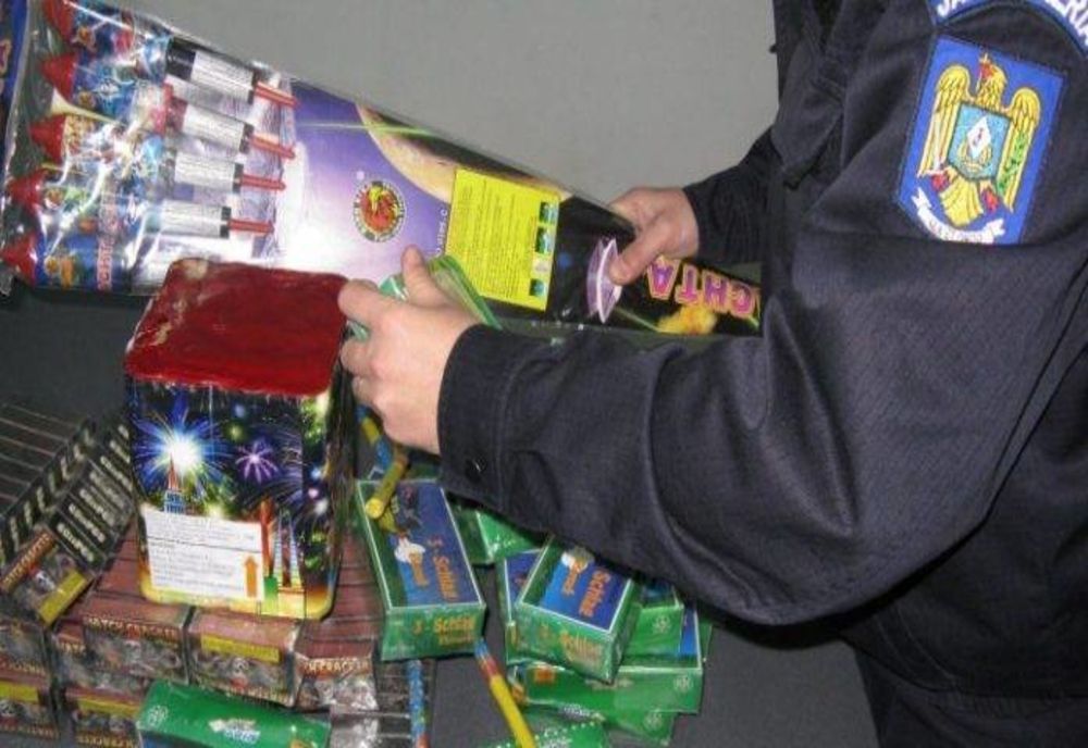 Sute de articole pirotehnice ridicate în urma unor percheziții, la Gheorgheni