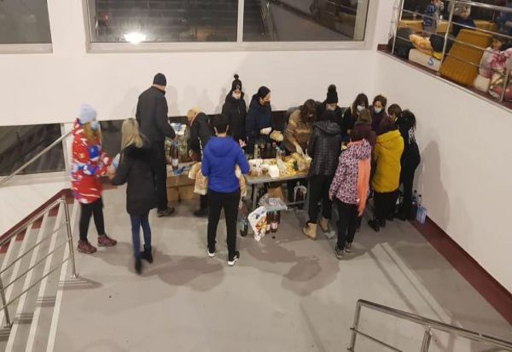 VIDEO+FOTO Mobilizare exemplară după ce peste 250 de persoane au rămas fără acoperiș deasupra capului