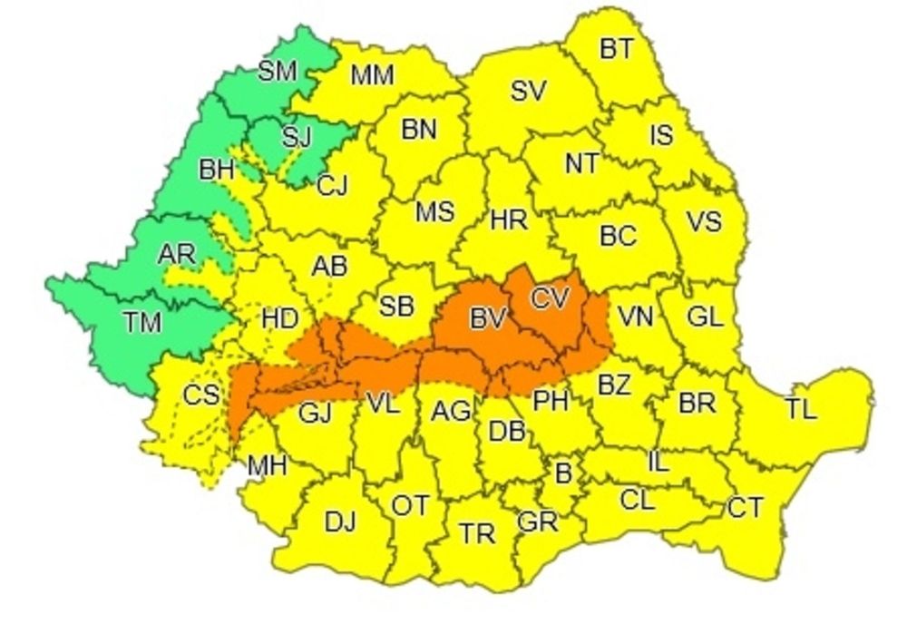 Avertizări Cod PORTOCALIU și Cod GALBEN de ploi, ninsori și viscol, până joi dimineața