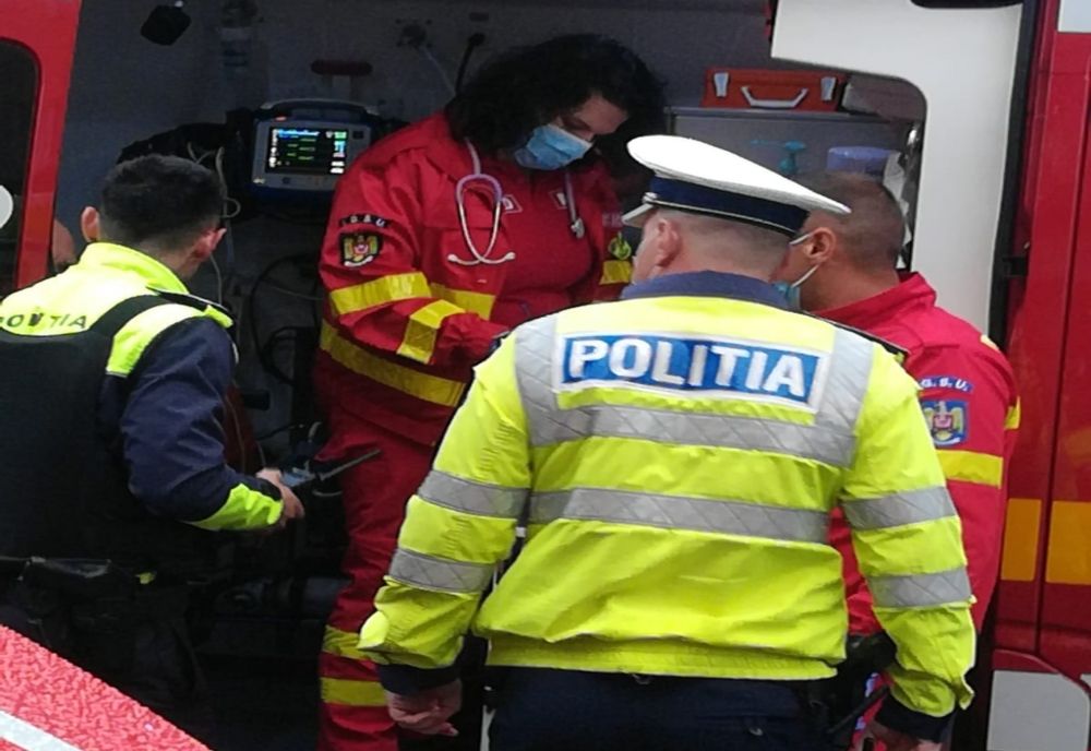 Accident pe DJ 135, la Cobătești