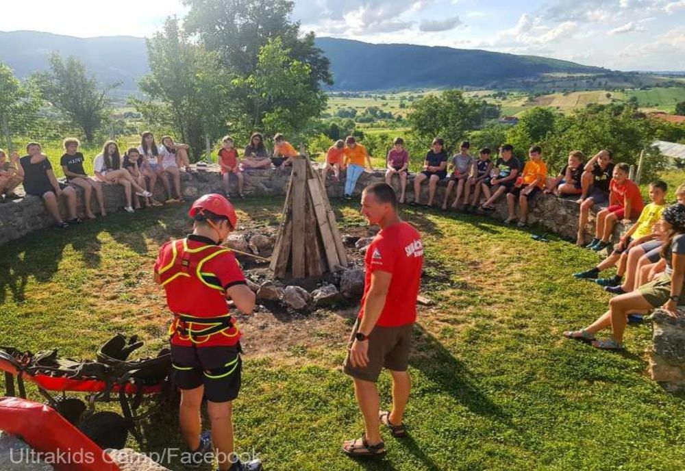 Peste 1000 de copii participă, în vacanță, la activitățile salvamontiștilor