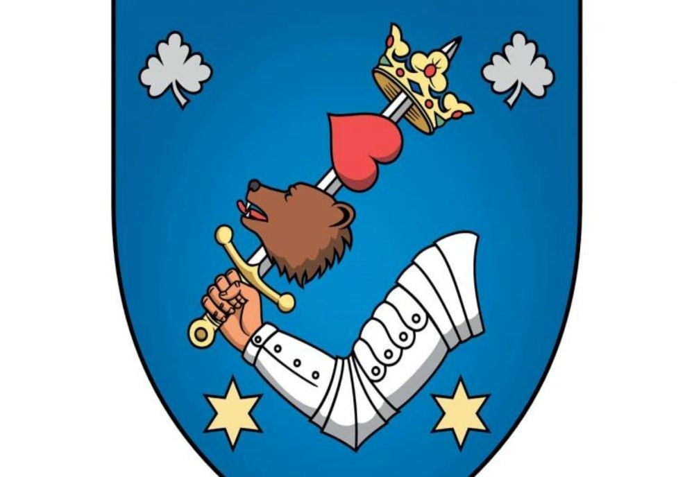 Ministrul Tanczos Barna despre stema orașului Odorheiu Secuiesc: ”O sabie şi un cap de urs nu înseamnă instigare la ucidere”