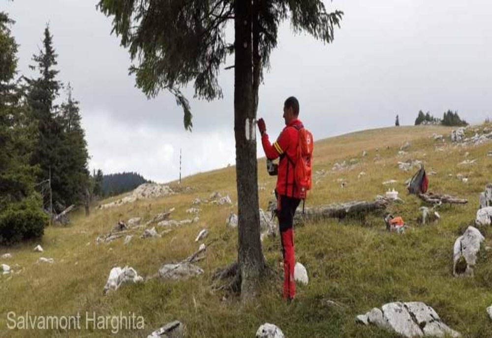 Salvamontiştii au reabilitat aproximativ 500 de kilometri de trasee turistice; au fost amplasate refugii montane noi