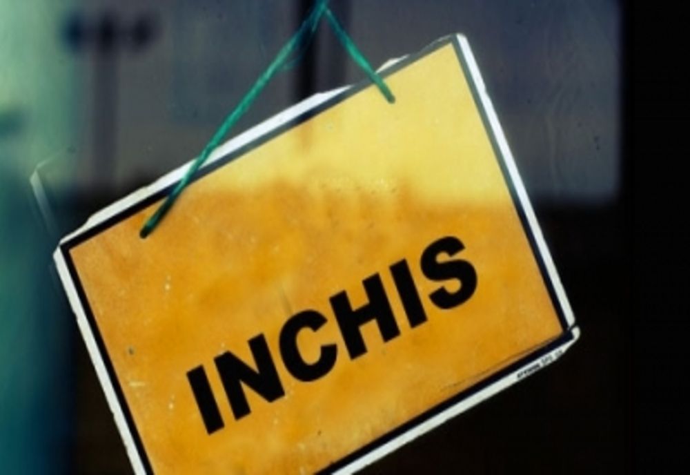 Zeci de hipermarketuri din toată țara, închise de ANPC - focar de infecție, nereguli grave la raft