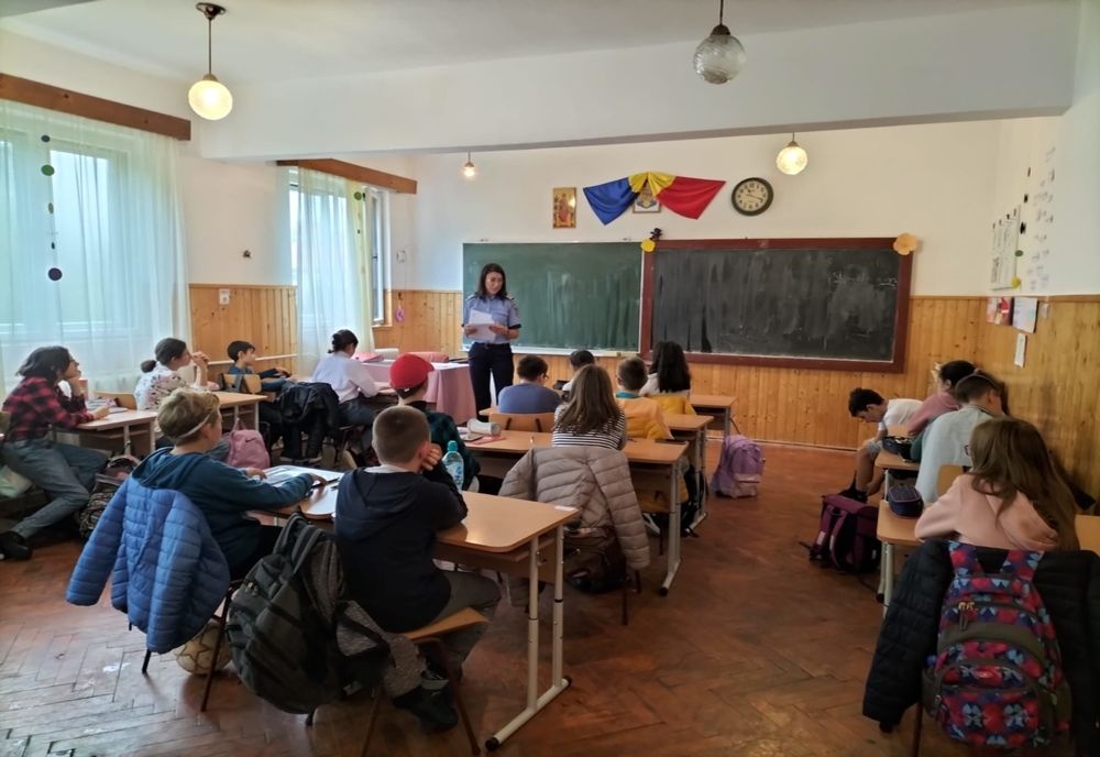 Polițiștii din Harghita, acțiuni în școlile din județ