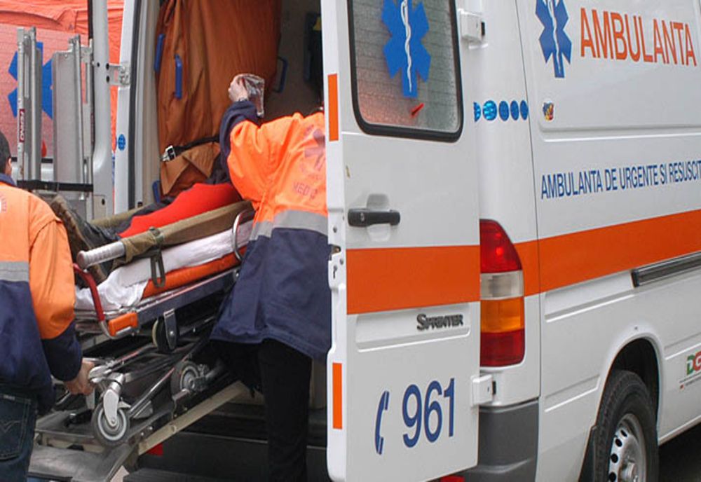 Autocamion cu lemne răsturnat la Odorheiu Secuiesc