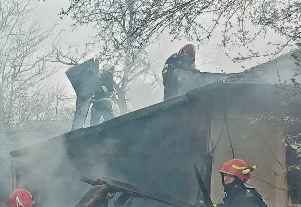 Bătrână decedată într-un incendiu
