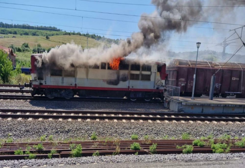 Incendiu la trenul Regio Arad - Oradea