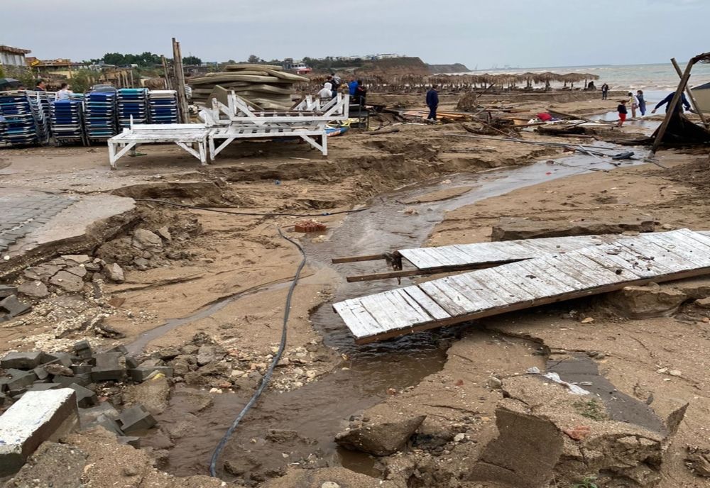 UN NOU CICLON AR PUTEA LOVI ȚARA NOASTRĂ, DUPĂ DEZASTRUL DE PE LITORAL