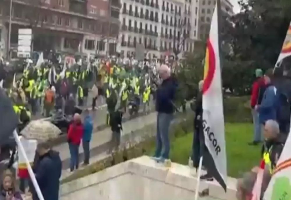 Fermierii au ieșit în stradă. Revoltă pe Mercosur, în Spania