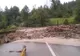 FOTO Drumul Național 15, spre Lacul Bicaz, s-a rupt din cauza aluviunilor