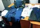 Peste 200 de haine și perechi de încălțăminte contrafăcute, confiscate la Toplița