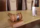 "Bărbat" de 47 de ani, reţinut pentru încălcarea ordinului de protecţie faţă de mama sa, o bătrână de 72 de ani