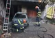 Incendiu violent la Sărmaș! Garaj, grajd și mașină distruse de flăcări! O casă este și ea în pericol!