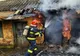 Anexă gospodărească din Joseni distrusă de flăcări