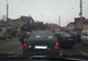 Șoferiță jignită și lovită la semafor de un tânăr de 19 ani 
